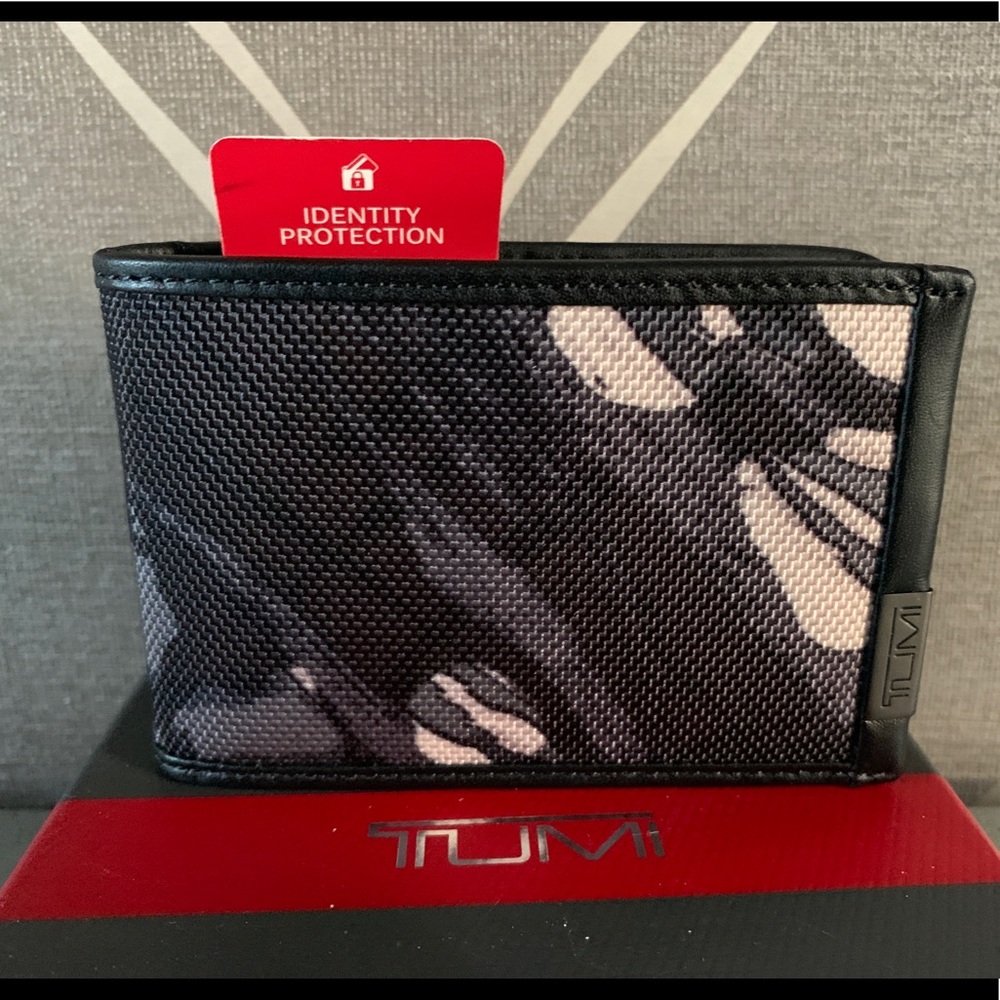 New Tumi Alpha SLG Bifold Wallet Grey Highland